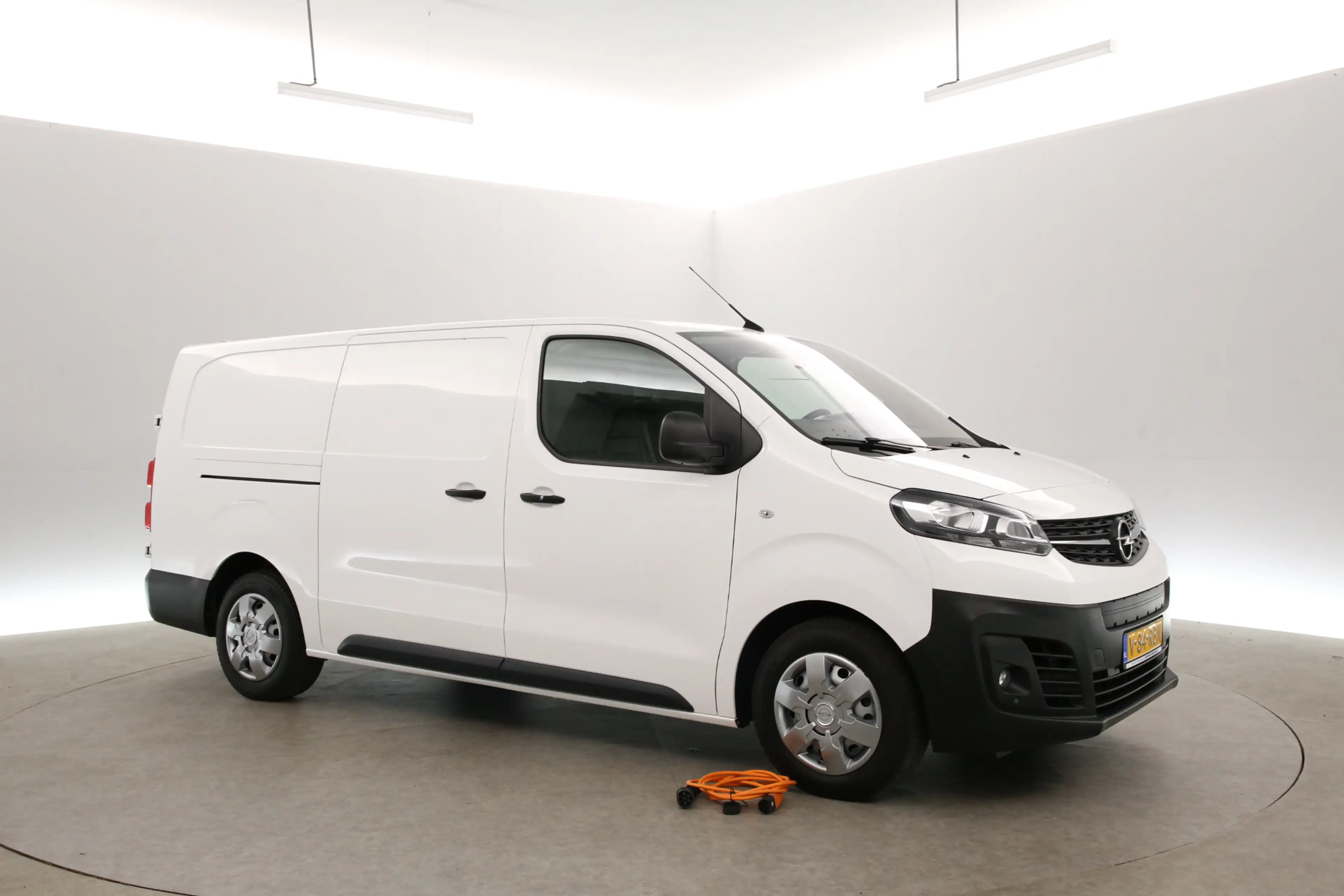 Peugeot e-Expert Opel Vivaro-e L3H1 75 kWh | Snelladen | SOH 91% | — photo 8