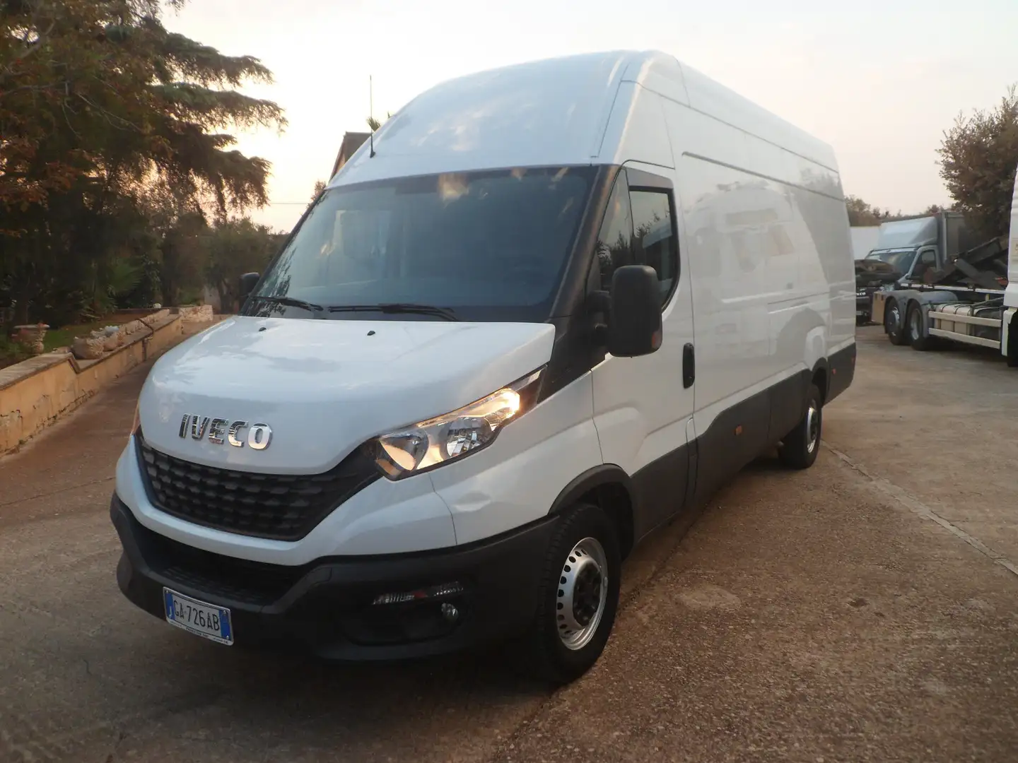Iveco Daily 35s16 furgone maxi volume Bianco - 1