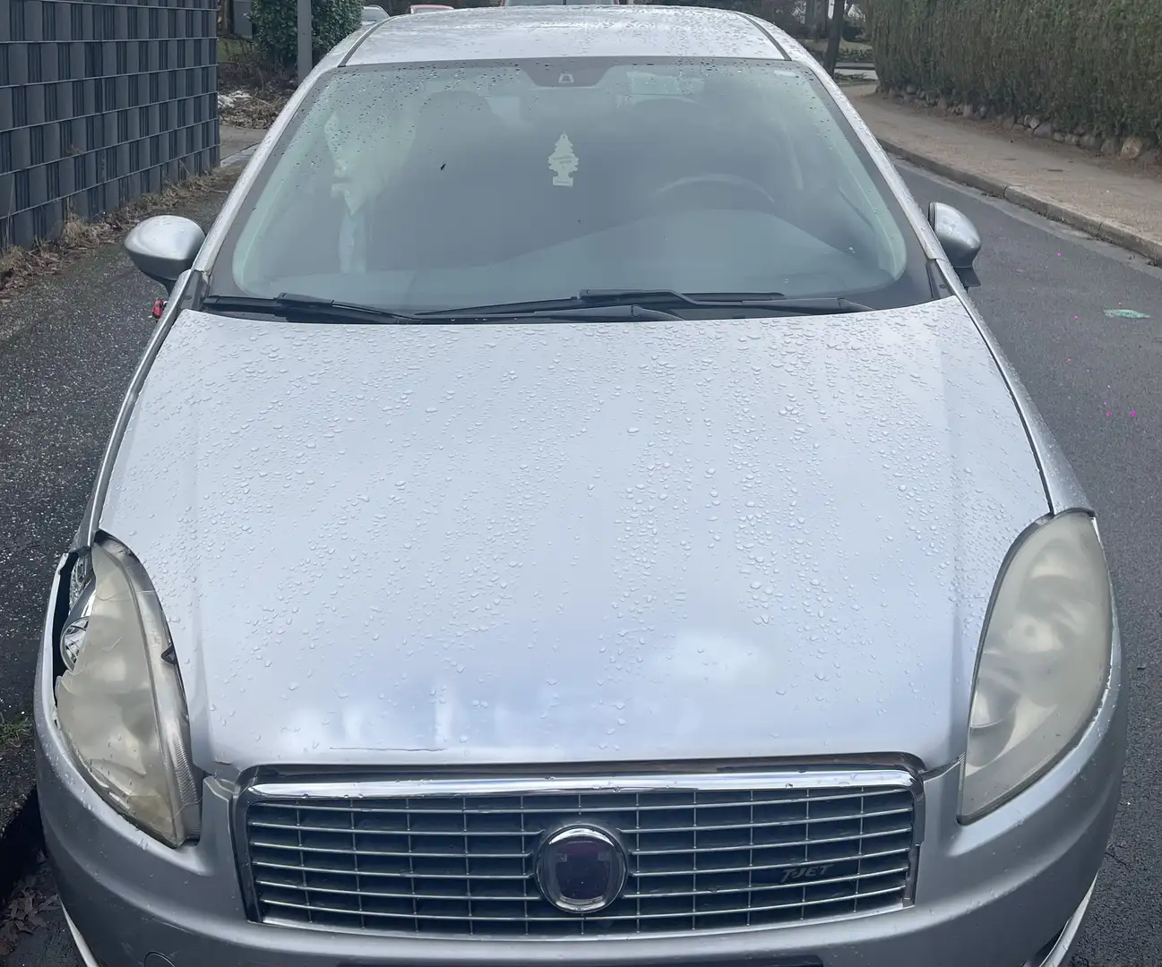 Fiat Linea 1.4 8V Dynamic Gris - 2