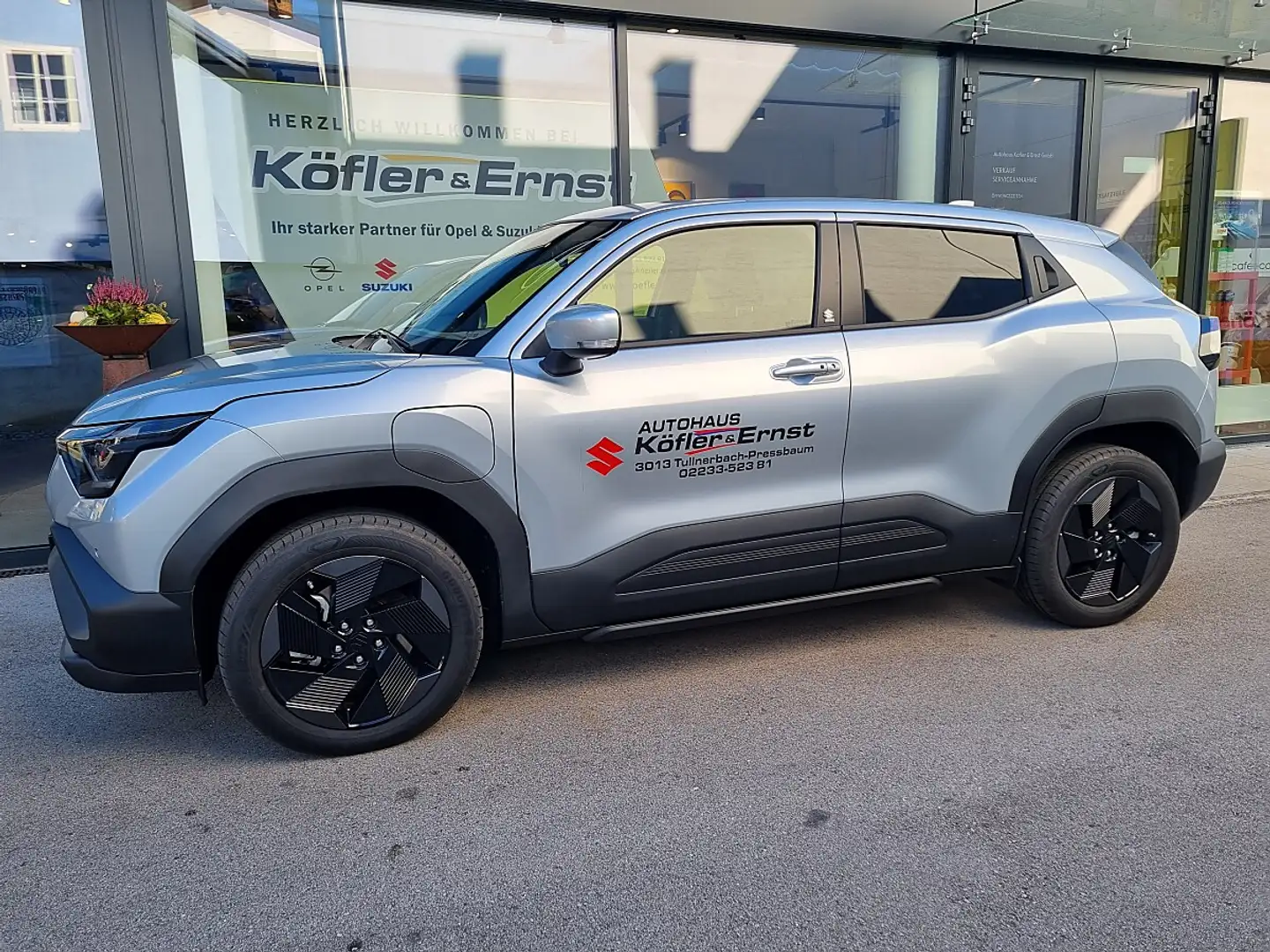 Suzuki Vitara eVitara 61kWh GL+ Allgrip-e Shine Silber - 1
