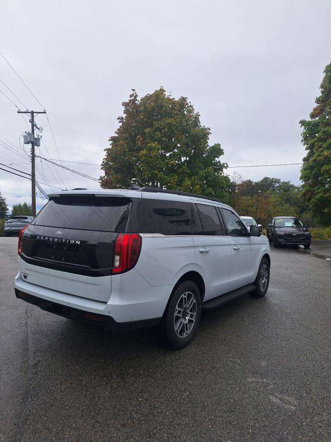 2025 Ford Expedition Active — снимка 1