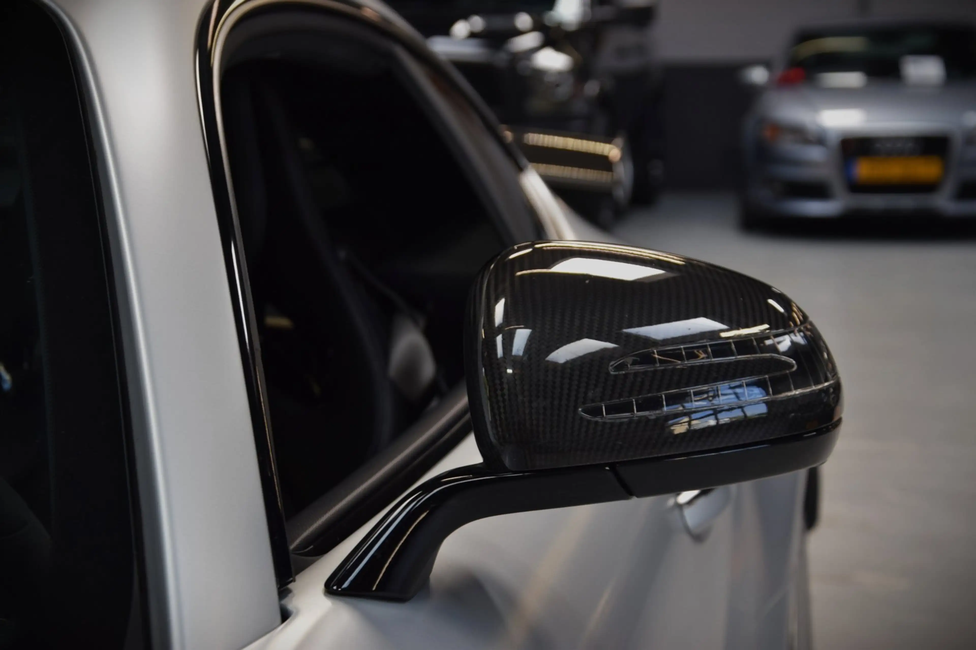 Mercedes-Benz AMG GT 4.0 R V8 Keramisch|Navi|Leder|585pk!!|Dealer onder — photo 50