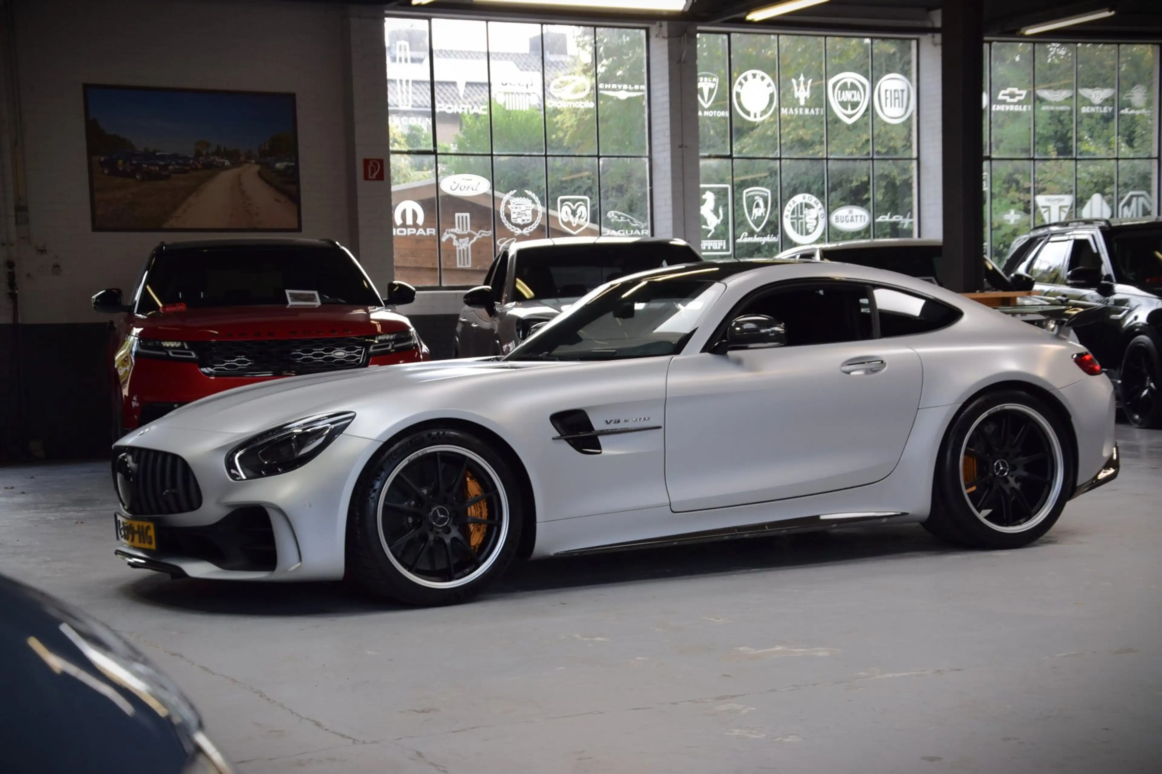 Mercedes-Benz AMG GT 4.0 R V8 Keramisch|Navi|Leder|585pk!!|Dealer onder — photo 4