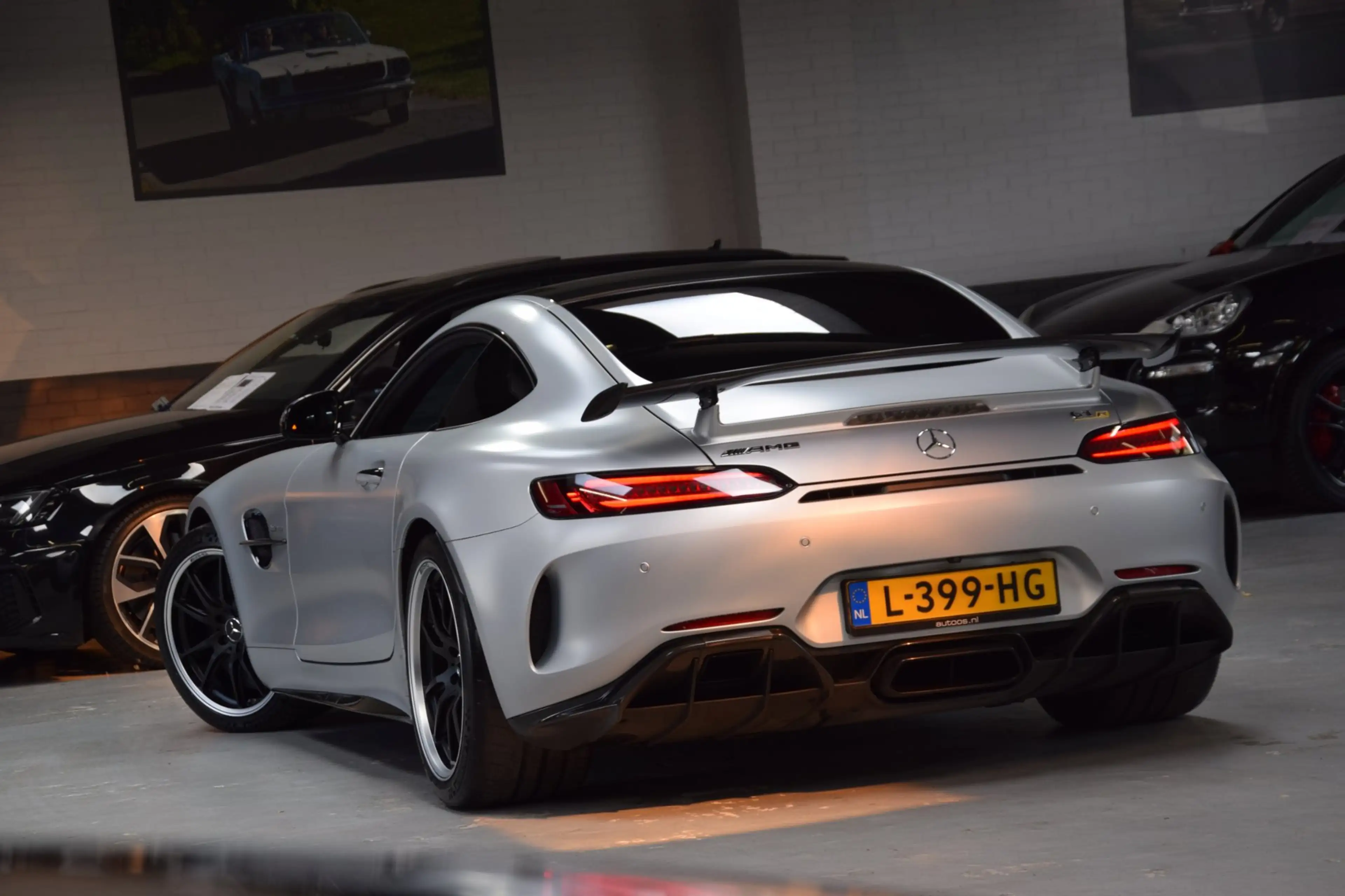 Mercedes-Benz AMG GT 4.0 R V8 Keramisch|Navi|Leder|585pk!!|Dealer onder — photo 2