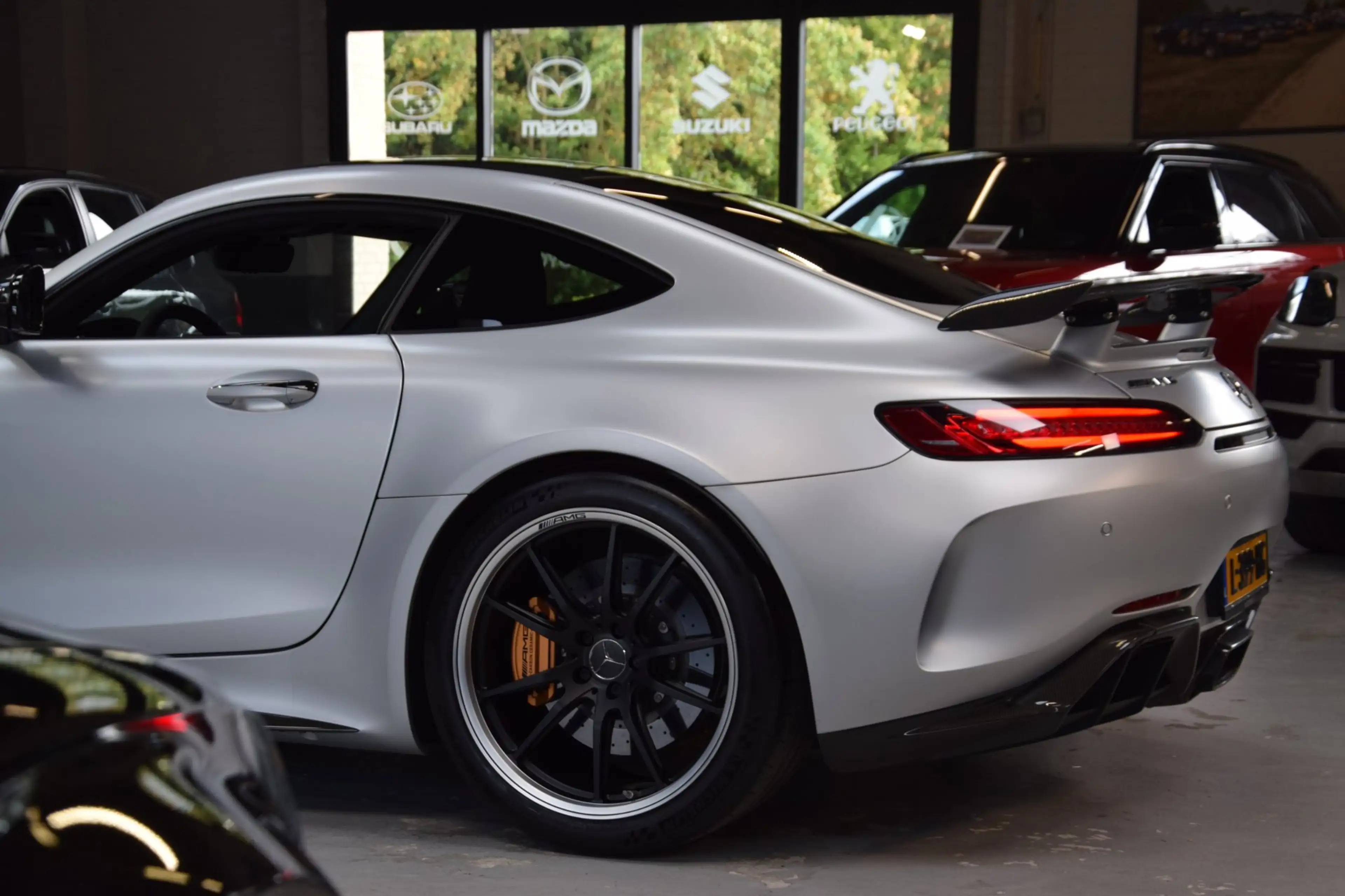 Mercedes-Benz AMG GT 4.0 R V8 Keramisch|Navi|Leder|585pk!!|Dealer onder — photo 41