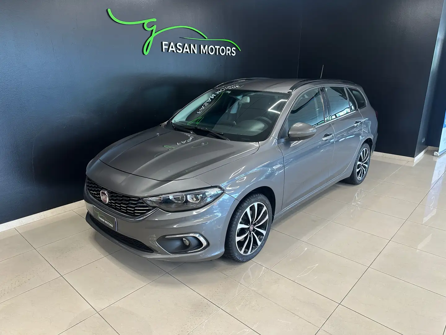Fiat Tipo Tipo SW II SW 1.6 mjt Lounge s Grijs - 1