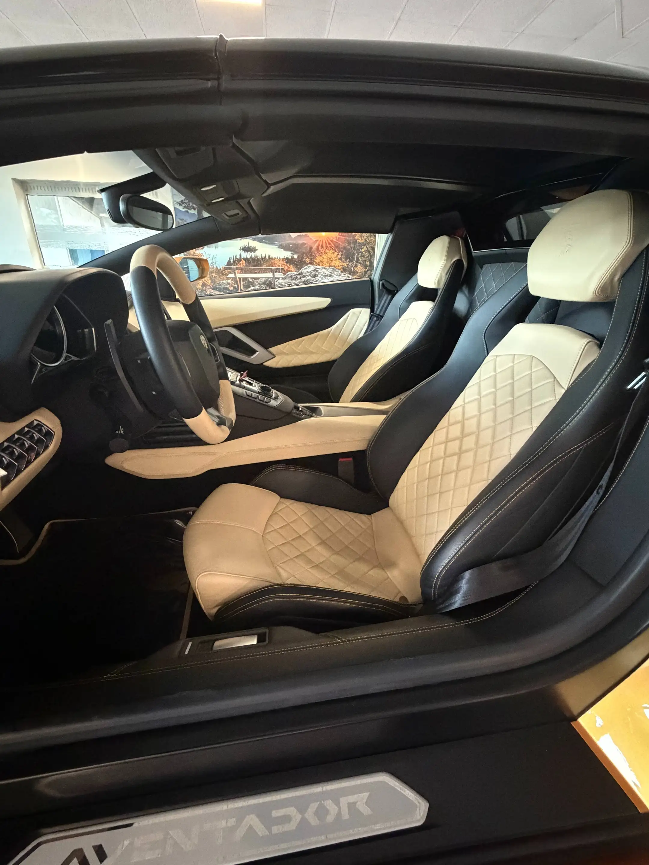 Lamborghini Aventador Lamborghini Aventador LP700-4 Roadster | 4.500 km | Lift | Kamera | Unfallfrei — photo 13