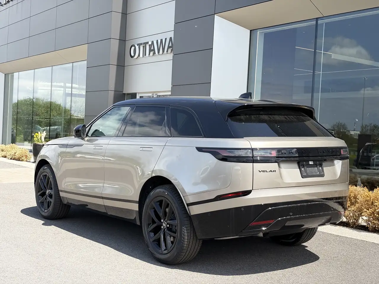 Land Rover Range Rover Velar снимка Land Rover Range Rover Velar