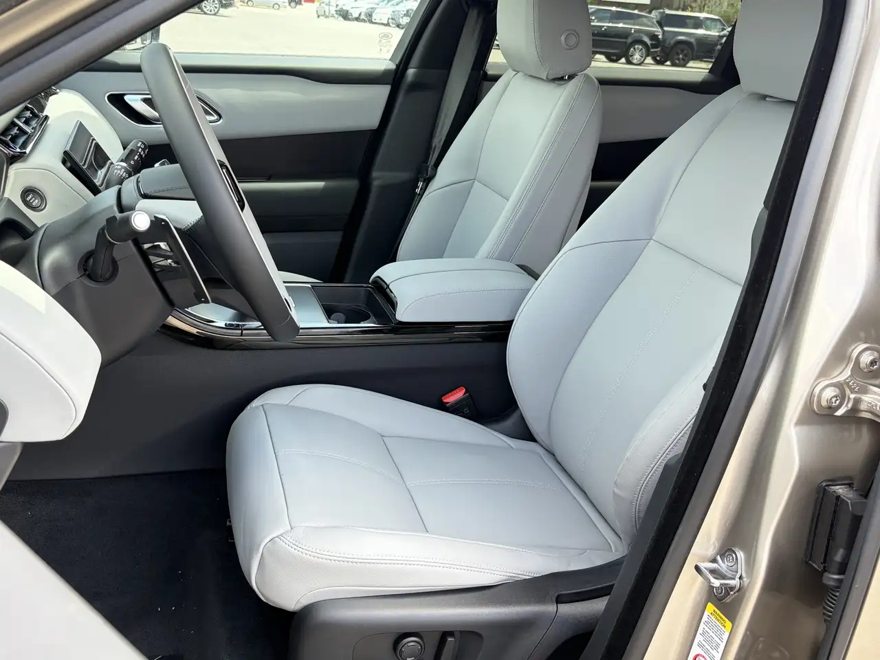 Land Rover Range Rover Velar снимка Land Rover Range Rover Velar