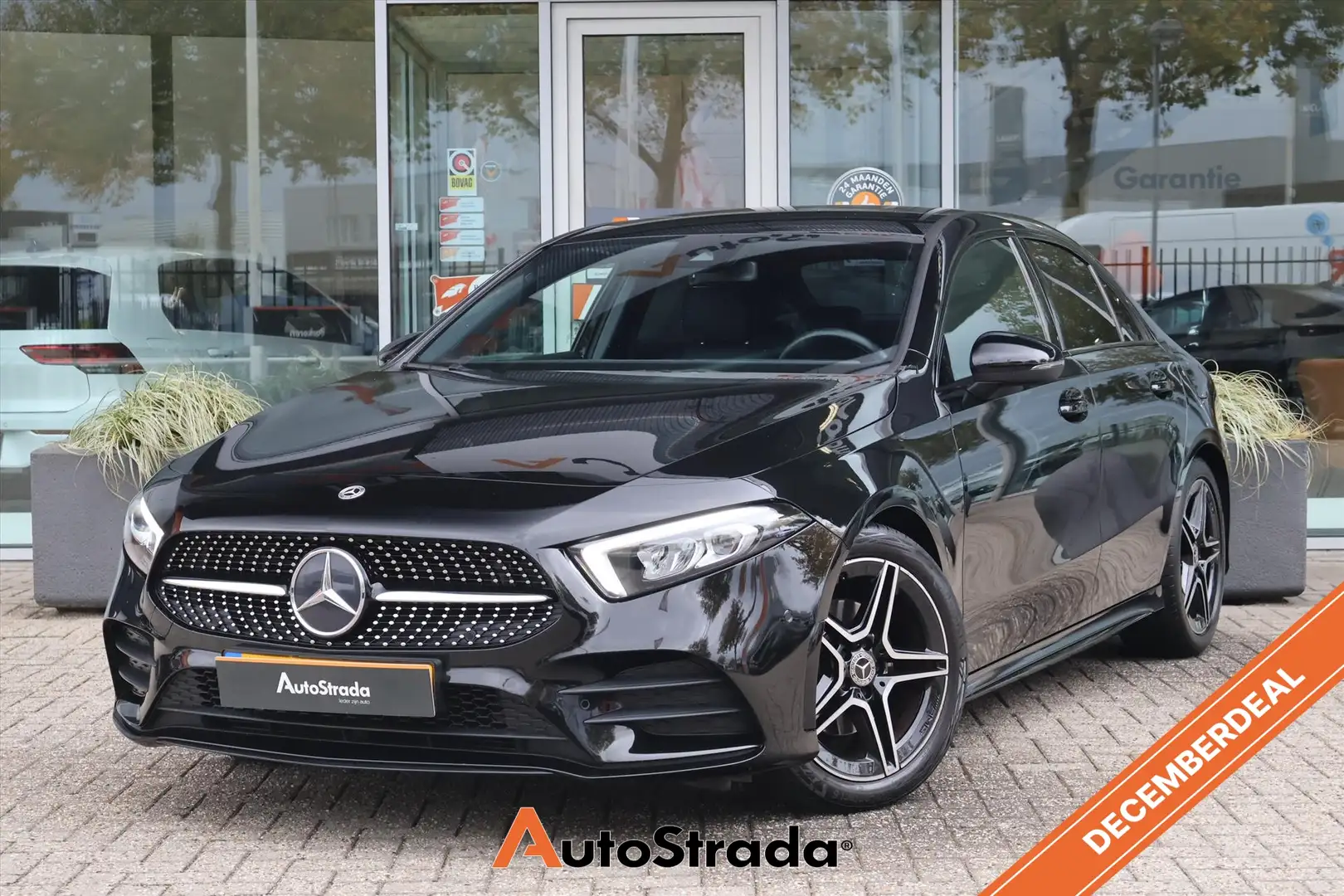 Mercedes-Benz A 200 Limousine A AMG-Line 163pk | Camera | Cruise | Cli Zwart - 1