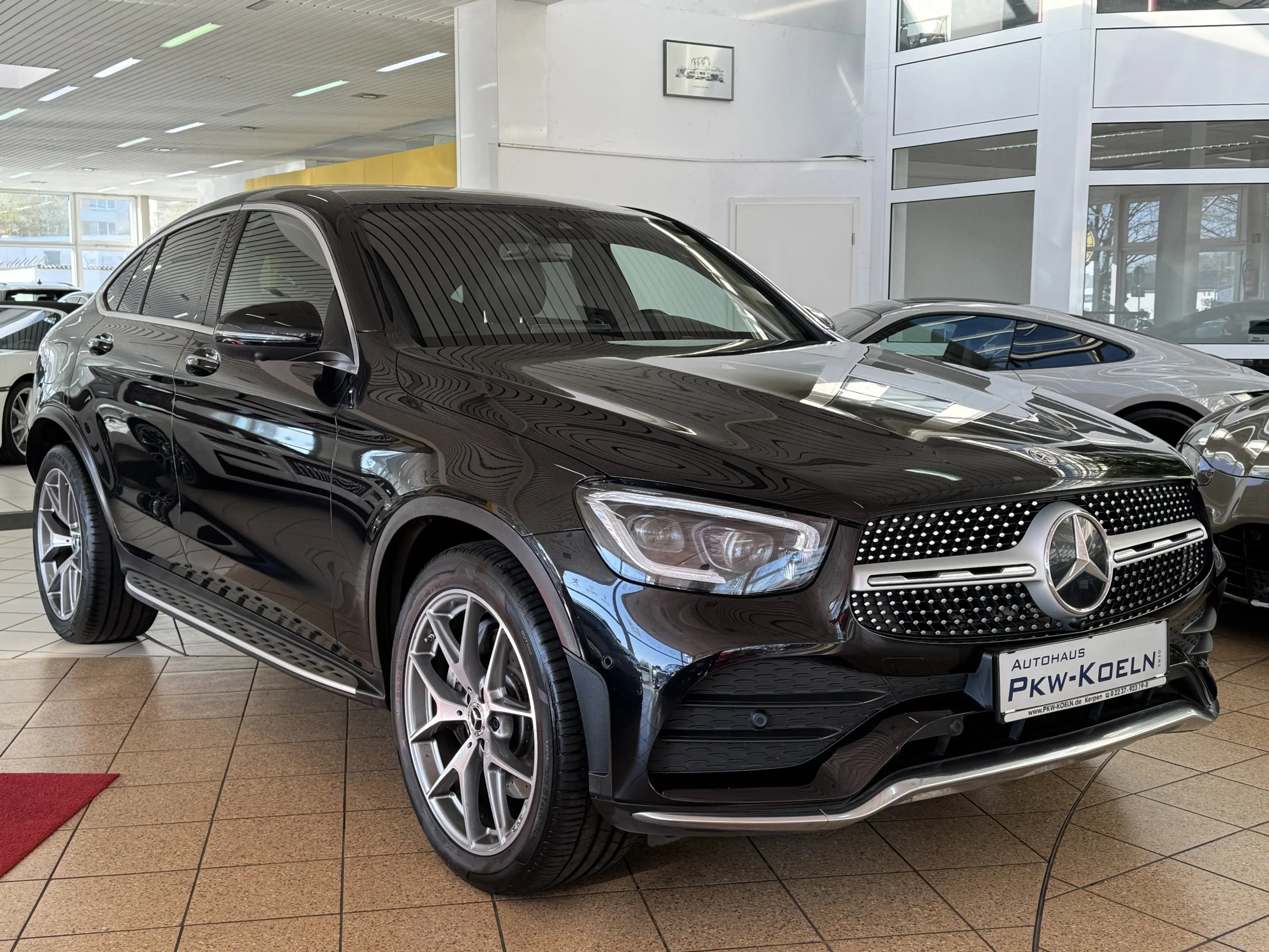 Mercedes-Benz GLC 300 d 4M AMG-LiNE*ESSD*KAMERA*KEY GO*LED*360 — photo 2