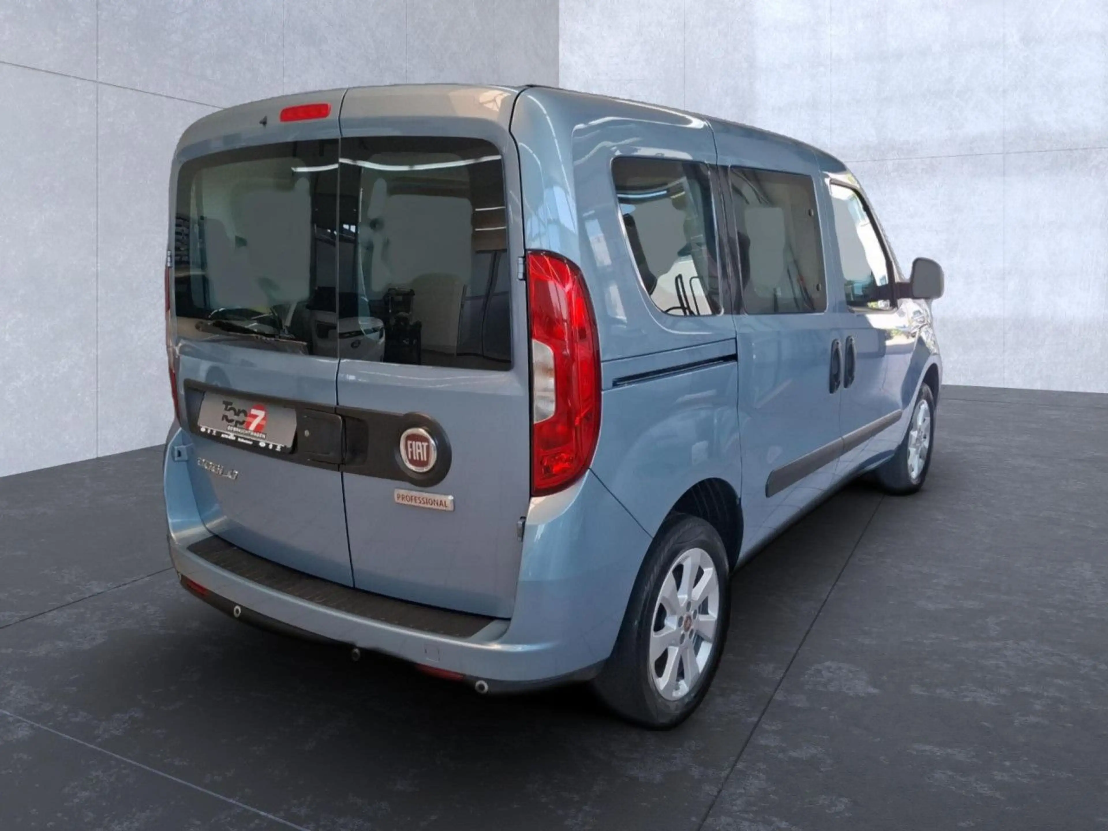 Fiat Doblo Basis Kombi 8-fach bereift Bluetooth Navi — photo 5