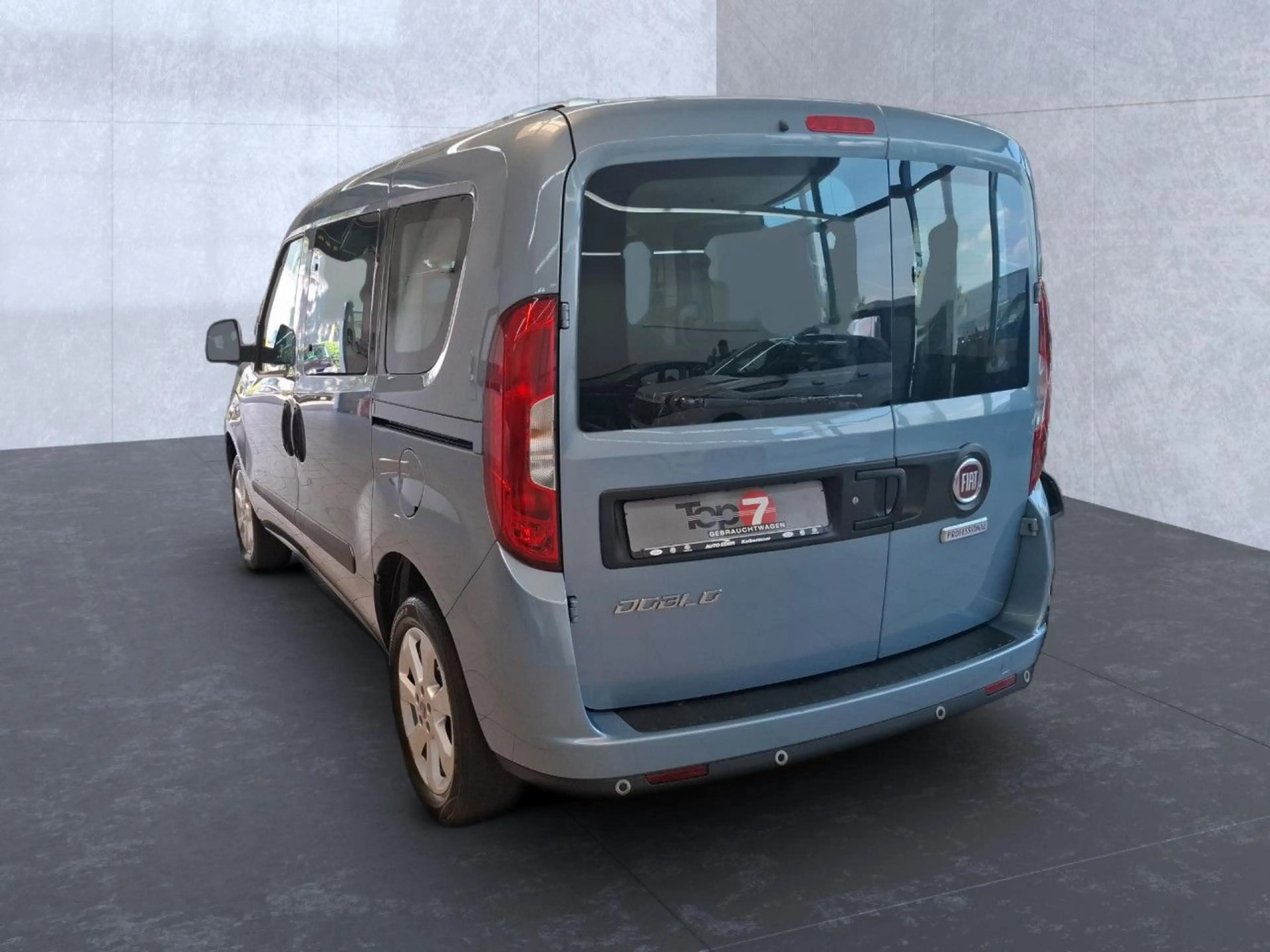 Fiat Doblo Basis Kombi 8-fach bereift Bluetooth Navi — photo 3