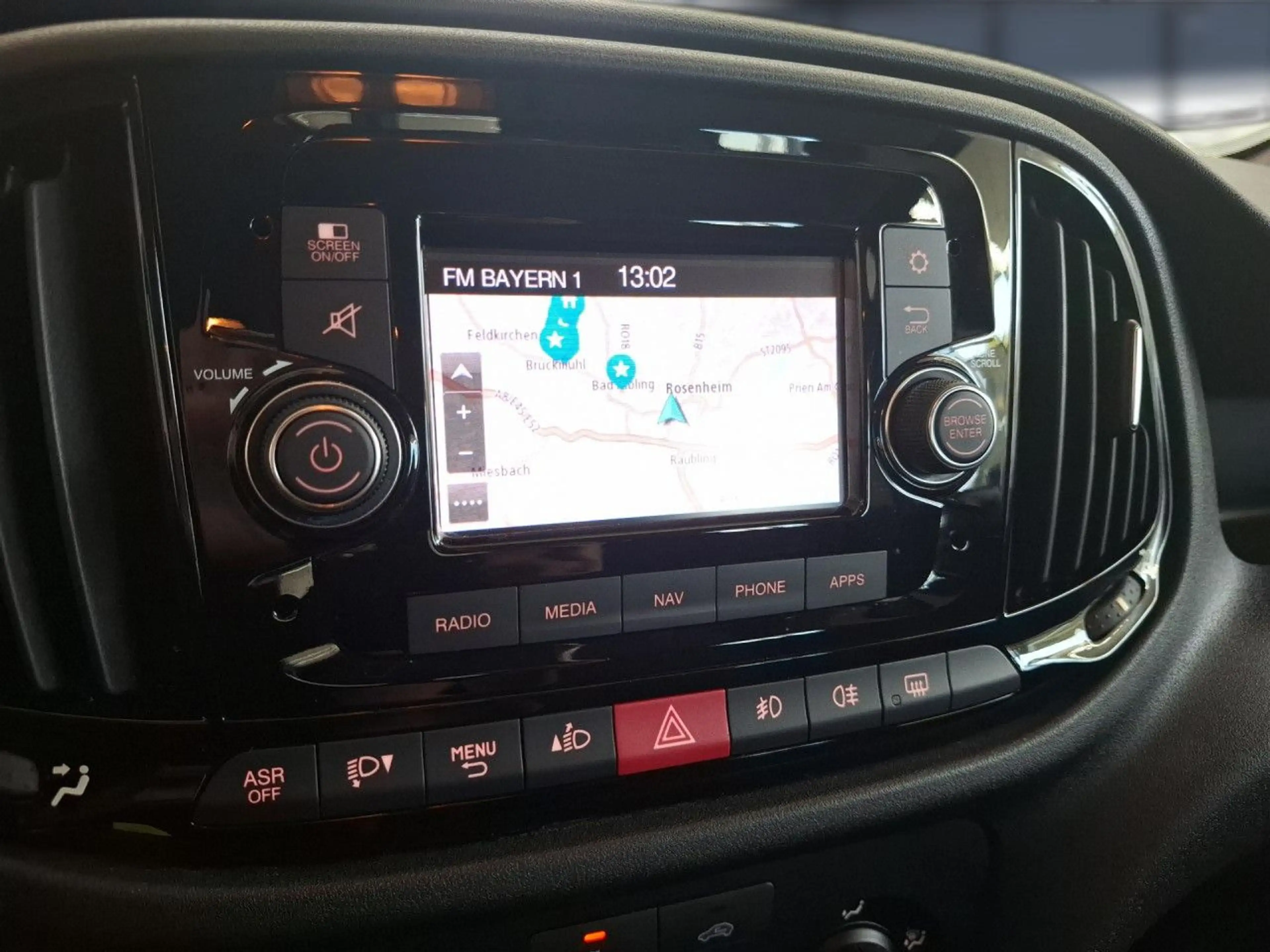 Fiat Doblo Basis Kombi 8-fach bereift Bluetooth Navi — photo 15