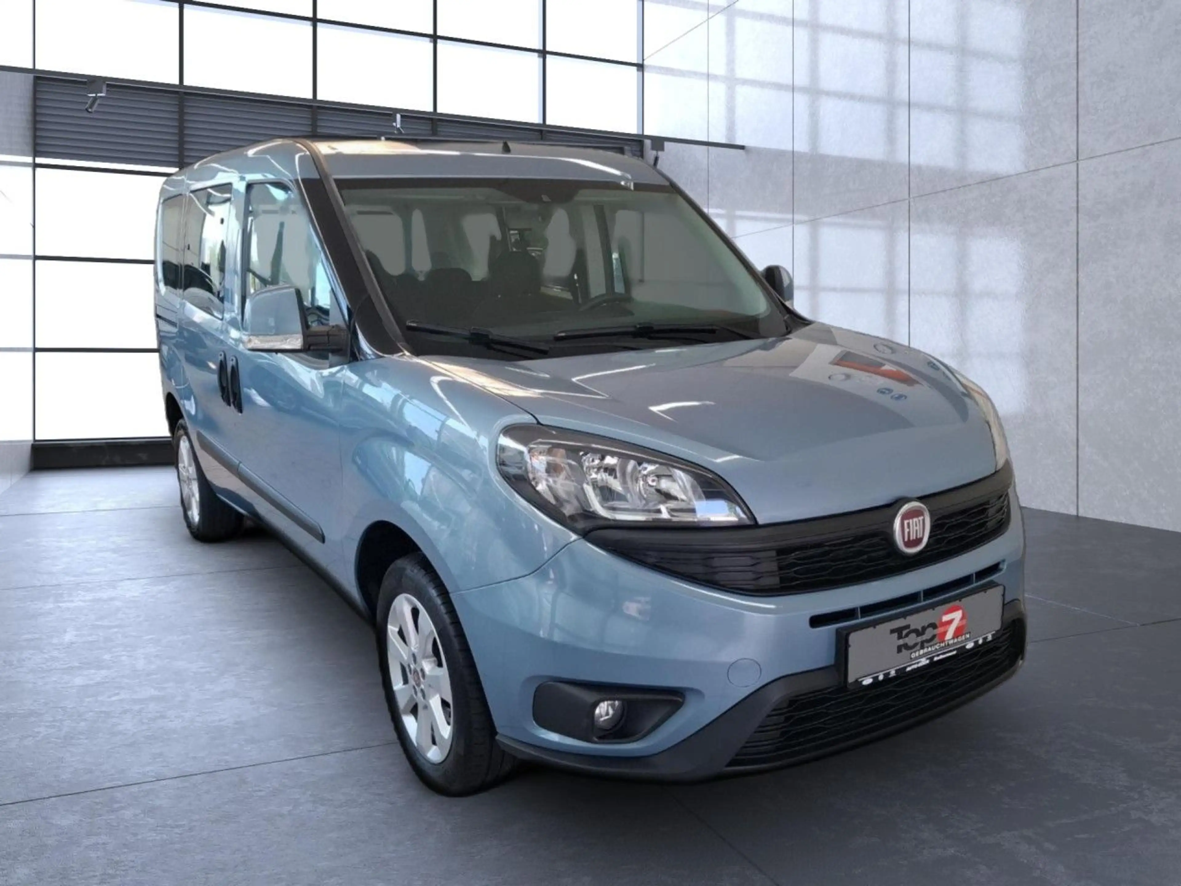 Fiat Doblo Basis Kombi 8-fach bereift Bluetooth Navi — photo 7