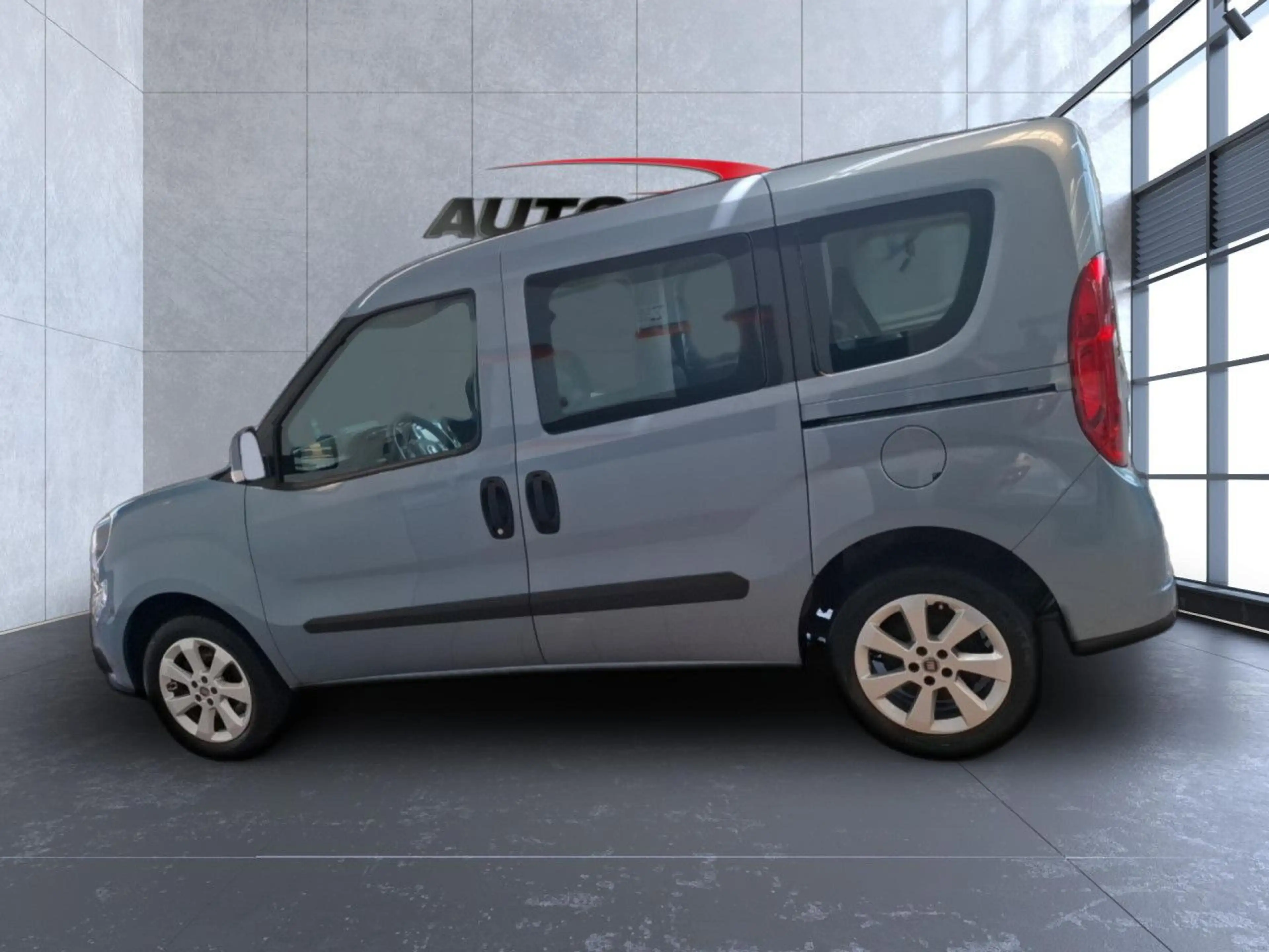 Fiat Doblo Basis Kombi 8-fach bereift Bluetooth Navi — photo 9