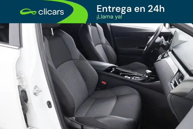 Toyota C-HR view 16