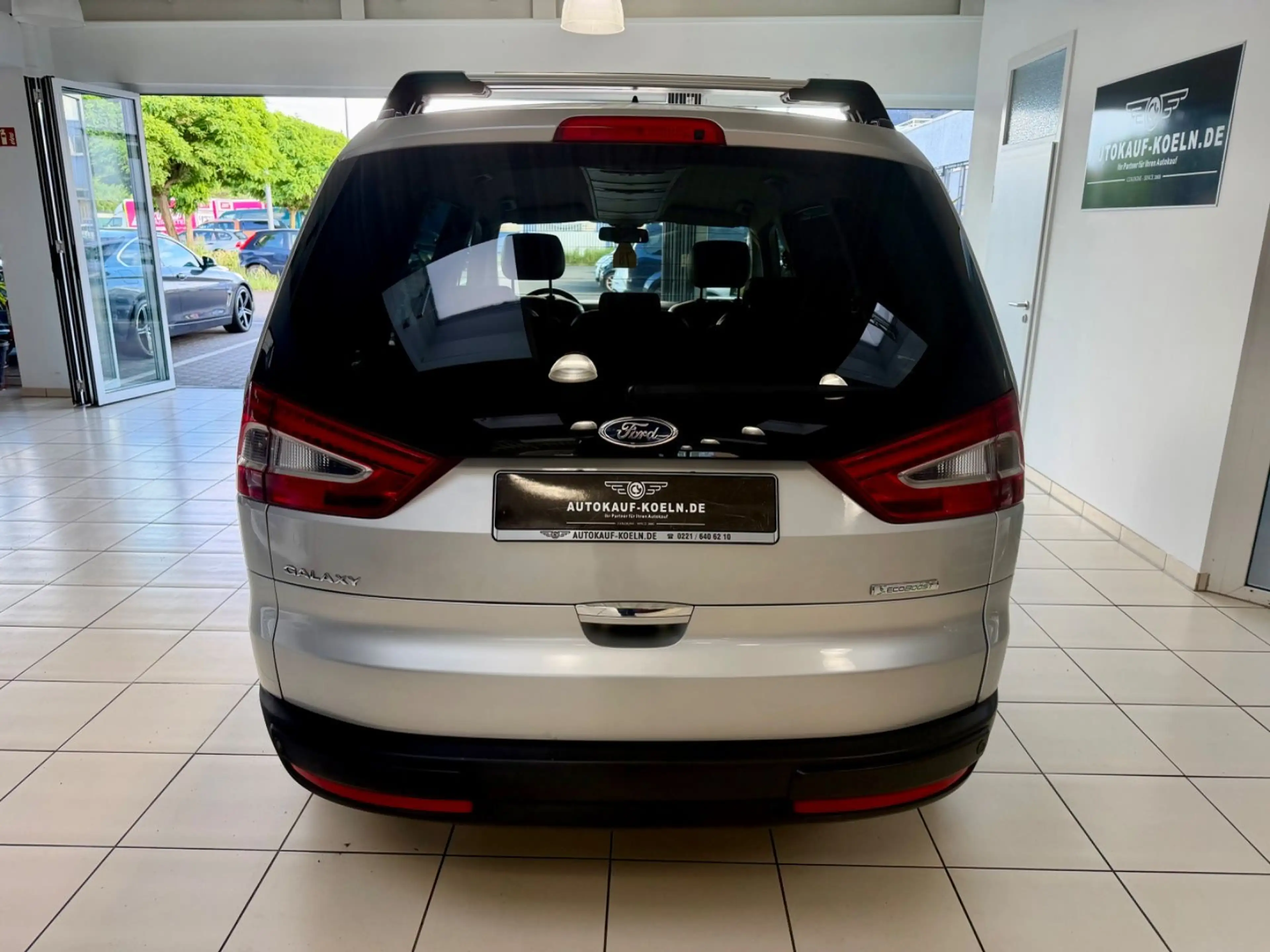 Ford Galaxy 2,0 Titanium Automatik/Leder/Navi/AHK/Alu — photo 6