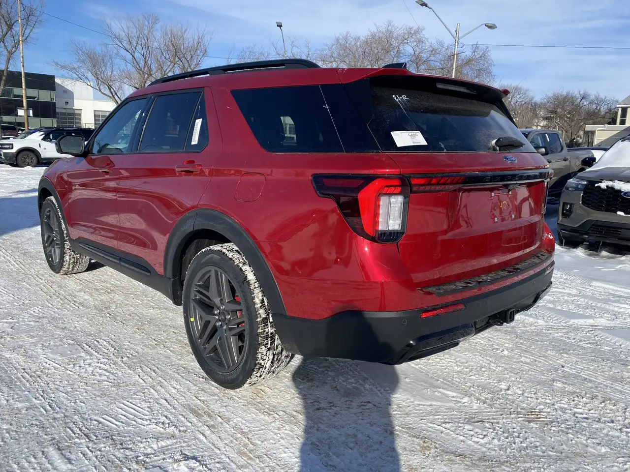 Ford Explorer снимка Ford Explorer
