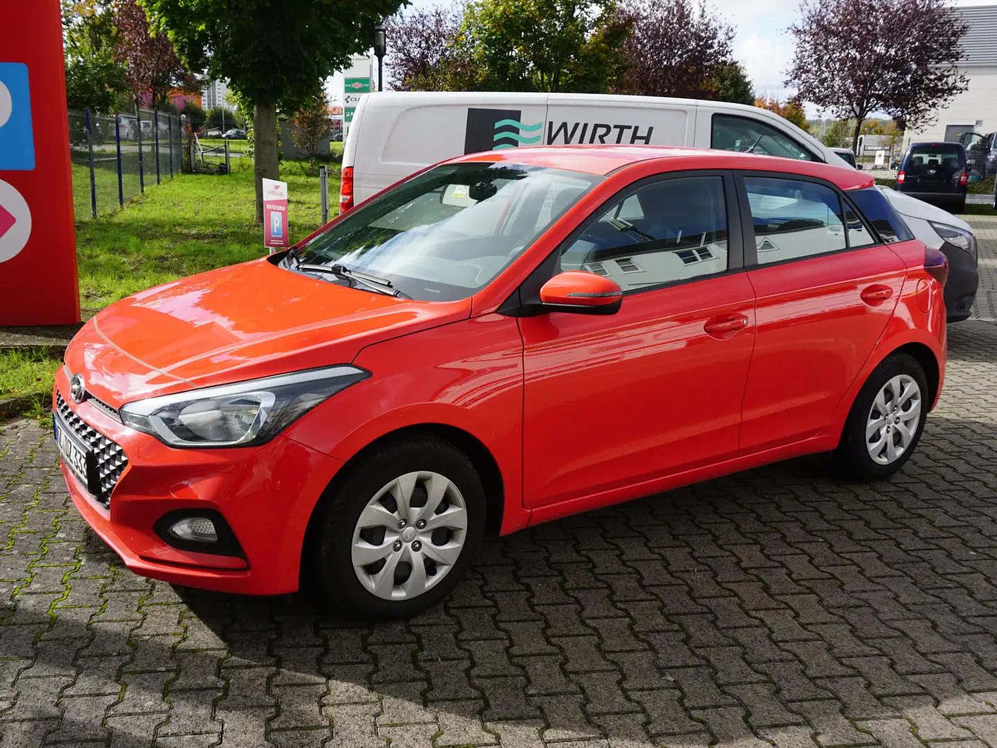 Hyundai i20 Select Orange - 2