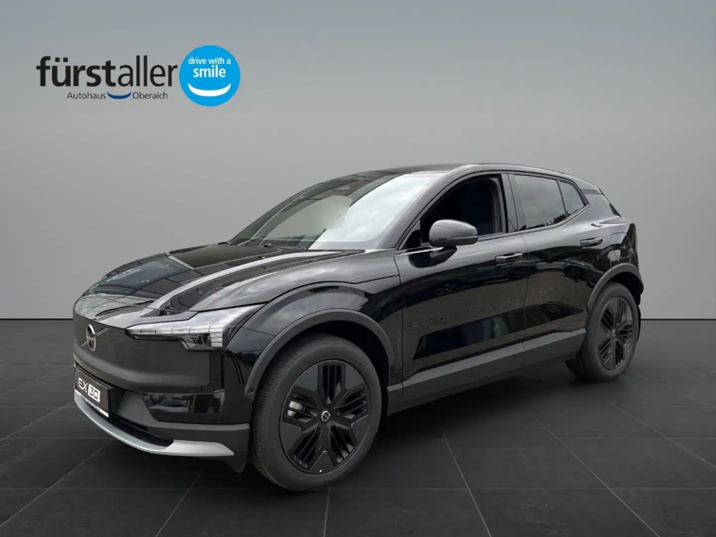 Volvo EX30 Cross Country Ultra, Twin Motor Performance, Vollelektrisch Noir - 1