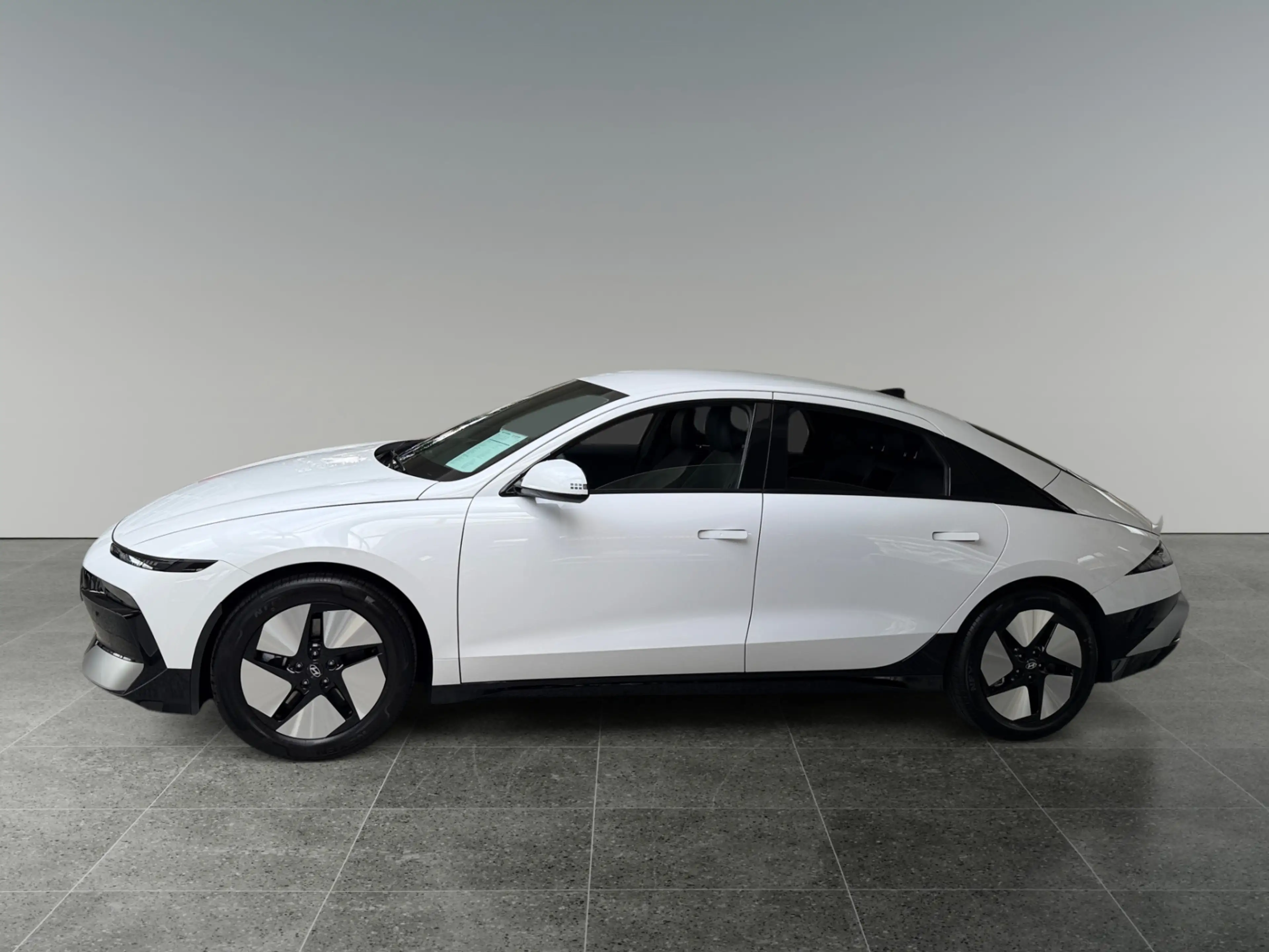 Hyundai IONIQ 6 Comfort Line 84 kWh 4WD i66c2 — photo 2