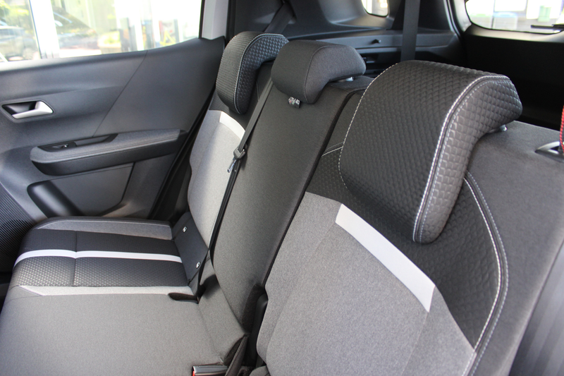 Opel Frontera 1.2 Turbo Hybrid GS 7p. 5 JR GARANTIE | Winterpack — photo 19