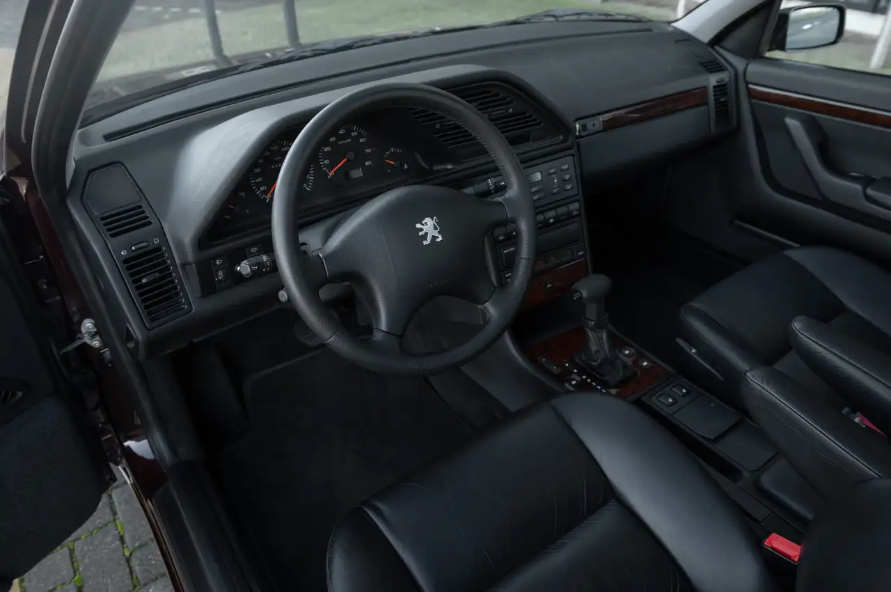 Peugeot 605 3.0-24V V6 SV, foto 6