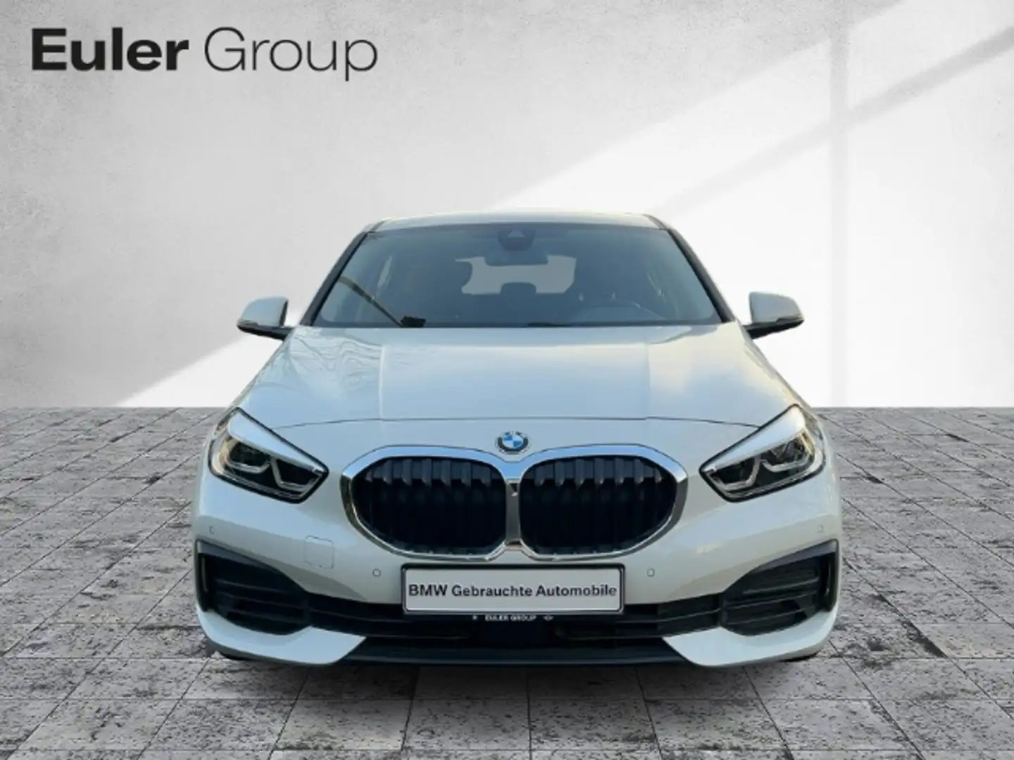 BMW 118 i 5-Türer Navi DigitCockpit LED Klimaauto. PDC Car Weiß - 2