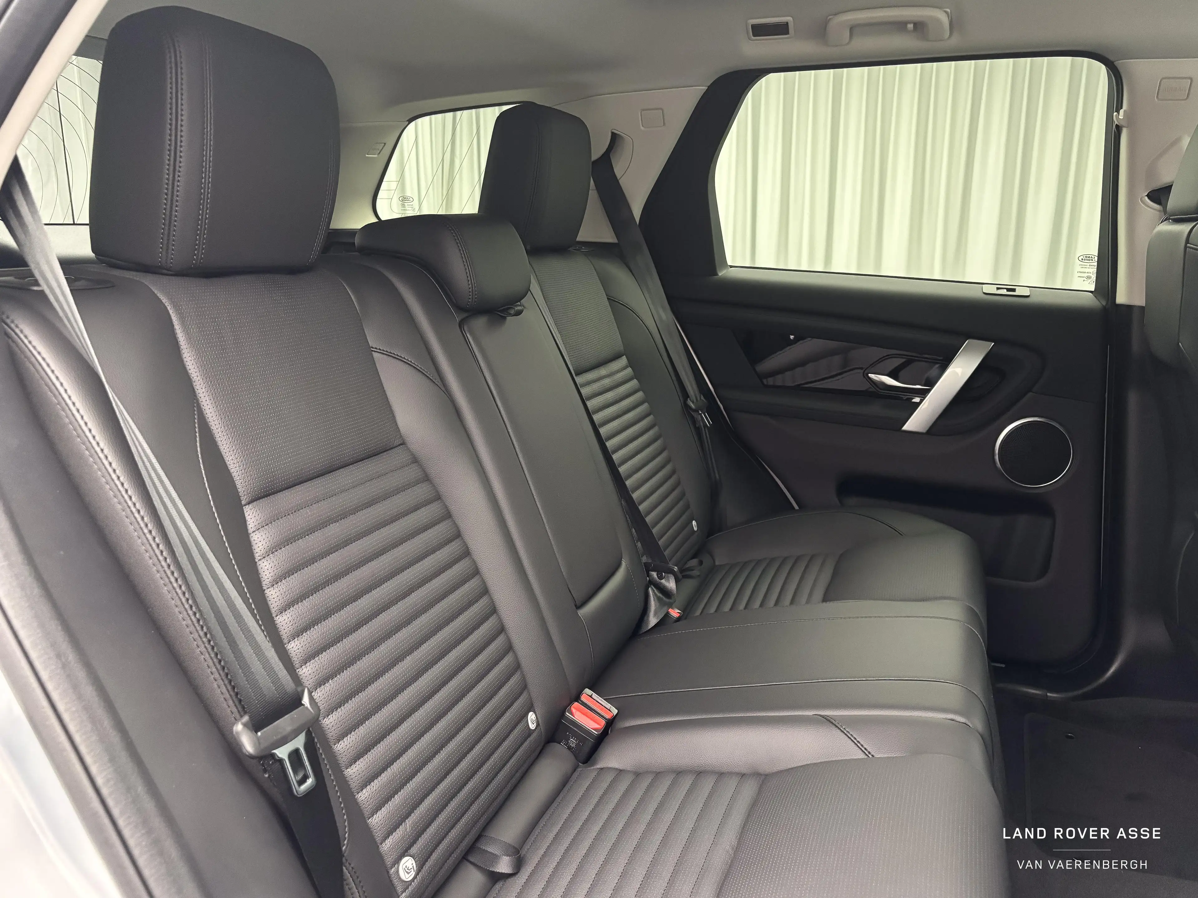 Land Rover Discovery Sport P270e S AWD Auto. 25.5MY — photo 5