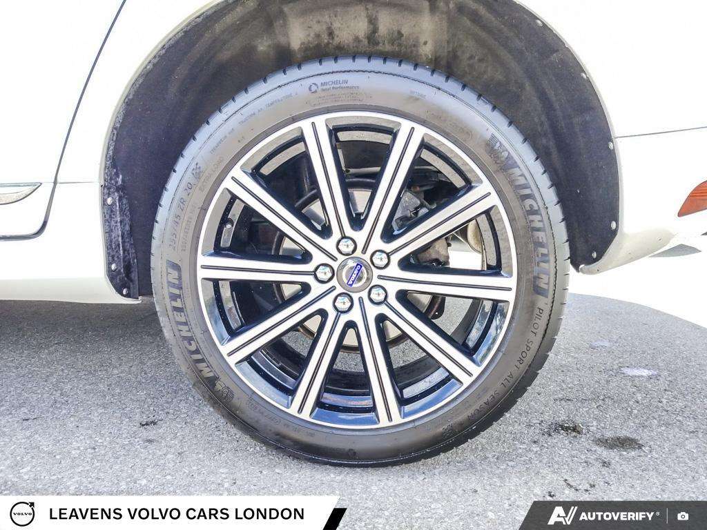 2017 Volvo XC60 T6 | Clean Carfax | Excellent Service History thumb 7