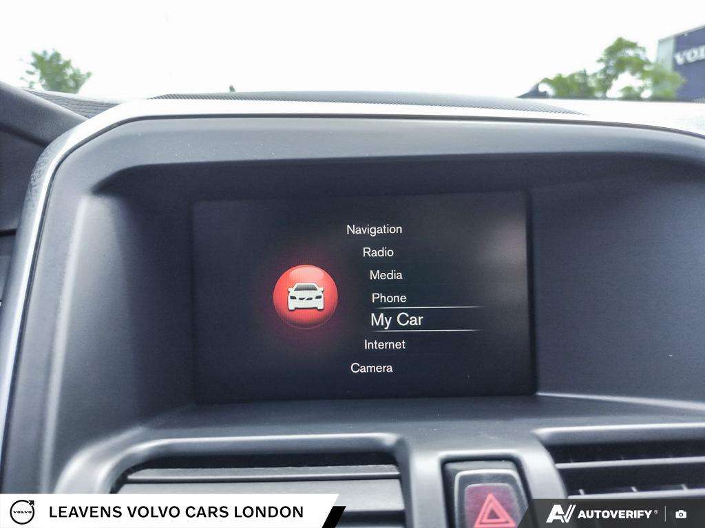 2017 Volvo XC60 T6 | Clean Carfax | Excellent Service History thumb 28
