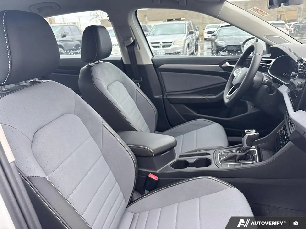 Volkswagen Jetta photo Volkswagen Jetta
