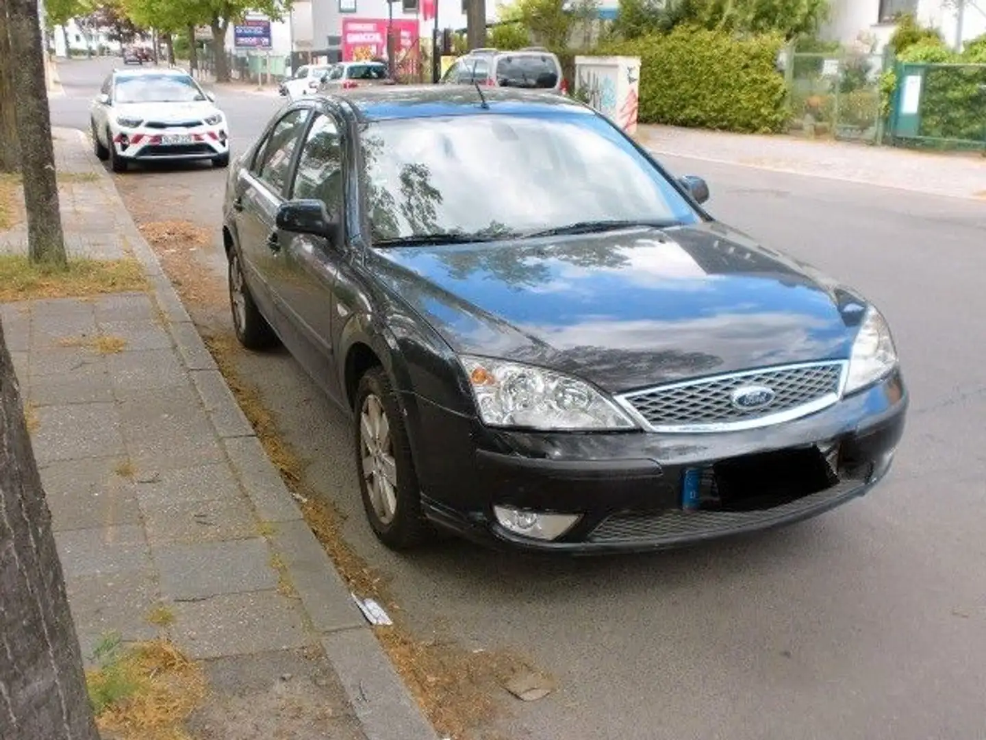 Ford Mondeo Lim. Futura X 1,8 Klima 139tkm Nero - 2