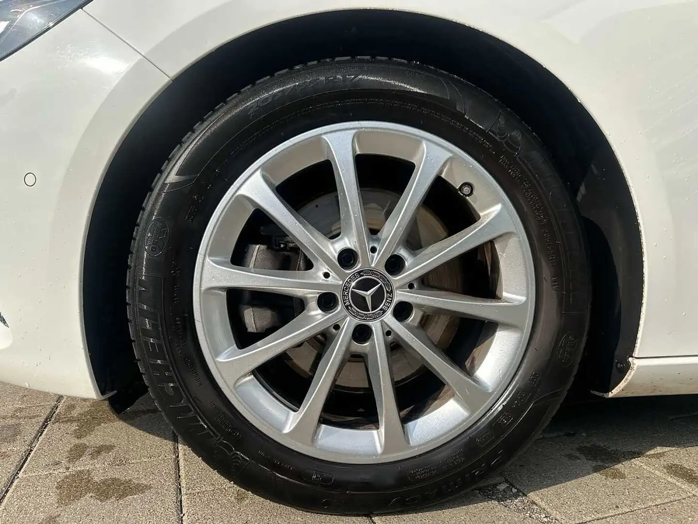 Mercedes-Benz B 220 7G-DCT Progressive Weiß - 2