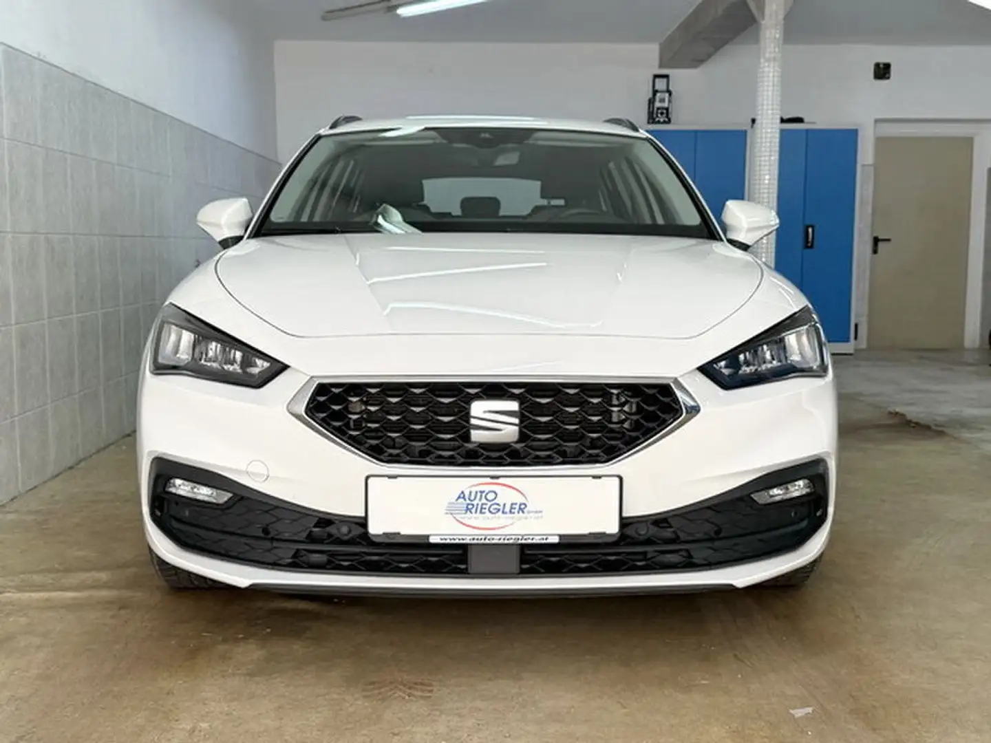 SEAT Leon Style ''LED-Navi-Virtual-PDC-Sitzheizung-Alu'' Weiß - 2