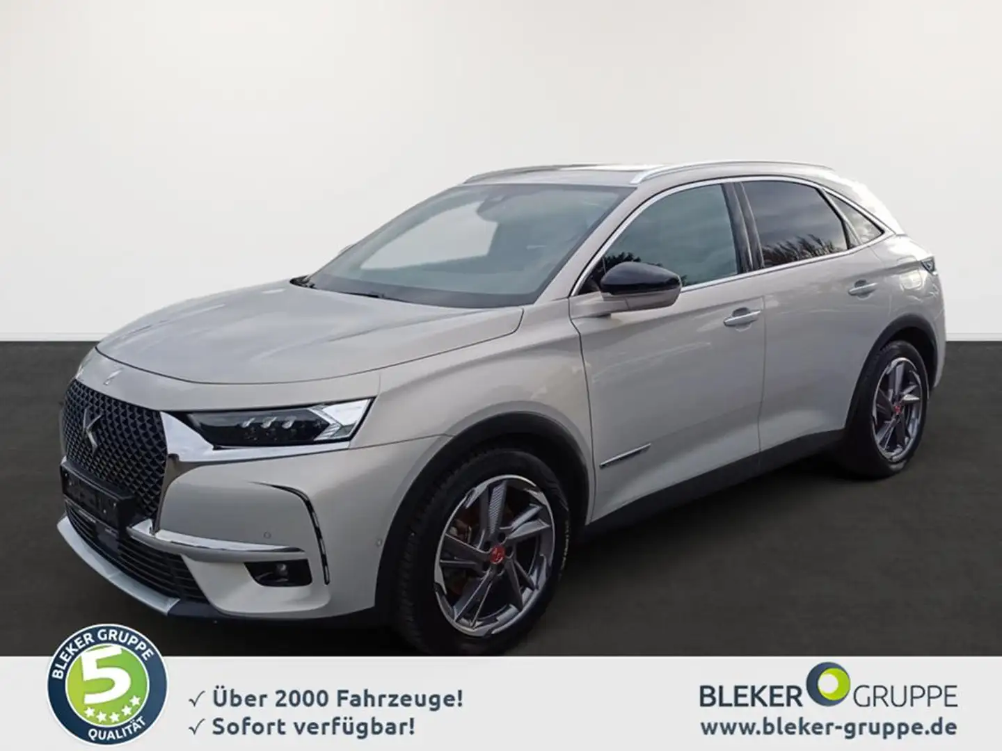 DS Automobiles DS 7 Crossback E-Tense 4x4 300 Be Chic Šedá - 1