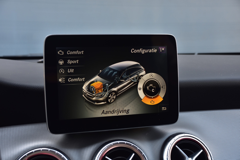 Mercedes-Benz CLA 180 Shooting Brake Business Solution NAP Camera, Navi, — photo 17