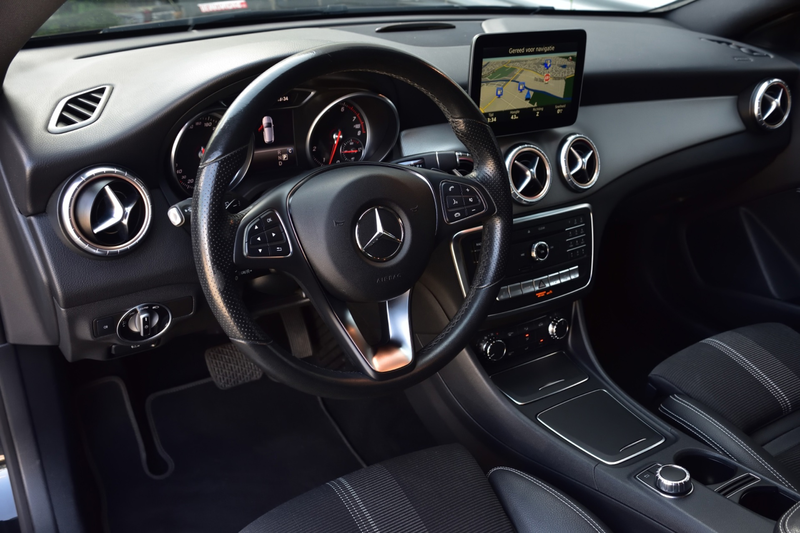 Mercedes-Benz CLA 180 Shooting Brake Business Solution NAP Camera, Navi, — photo 20