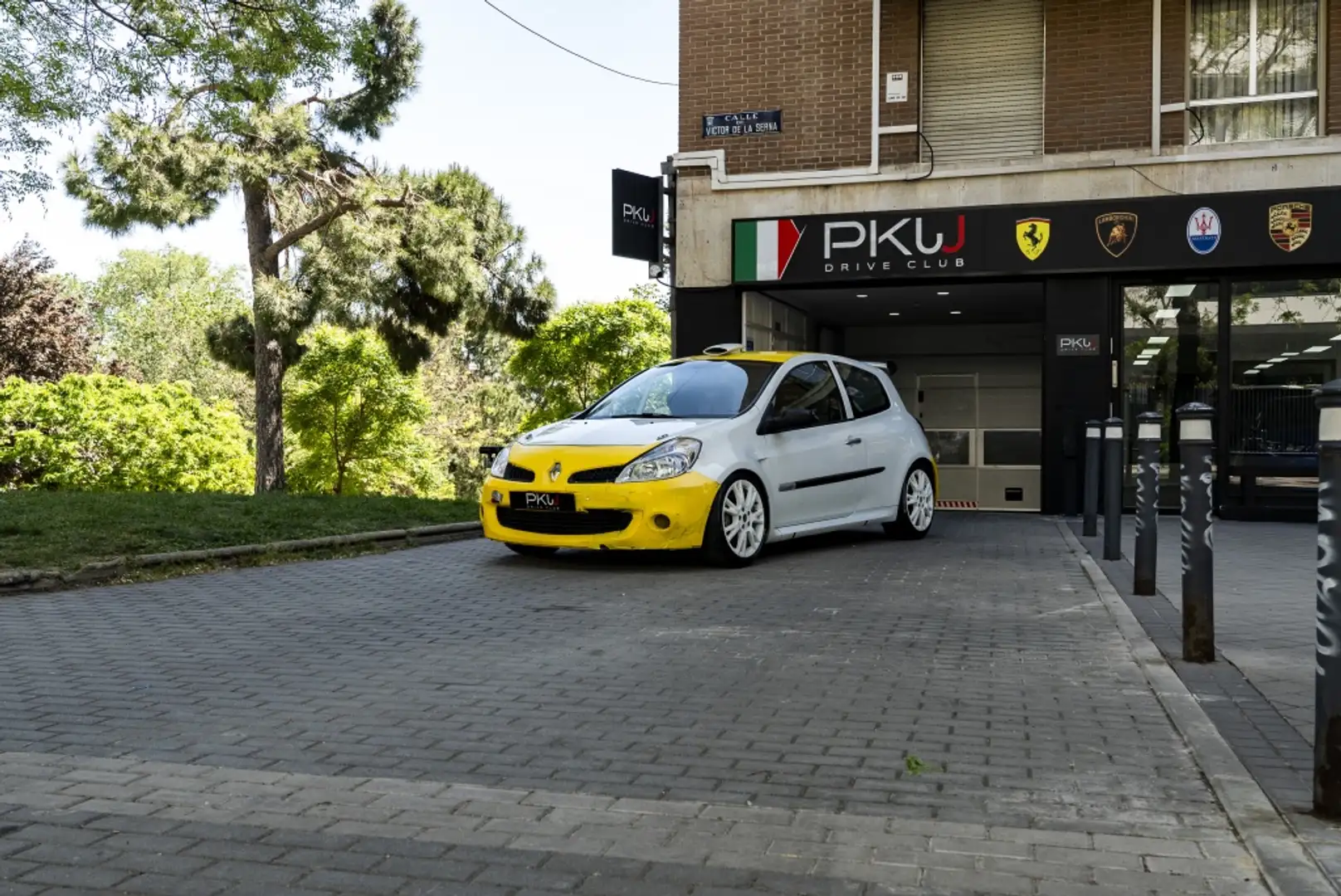 Renault Clio 2.0 F1 Team Blanco - 1