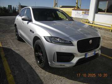 F-Pace 2015 2.0d i4 R-Sport awd 240cv auto my19