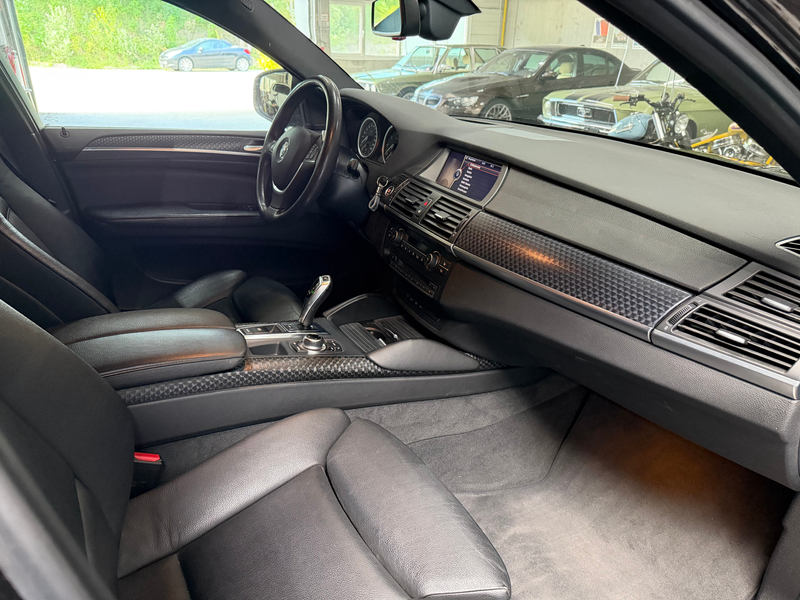 BMW X6 xDrive 50 i — photo 6