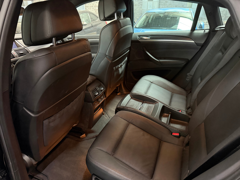 BMW X6 xDrive 50 i — photo 13