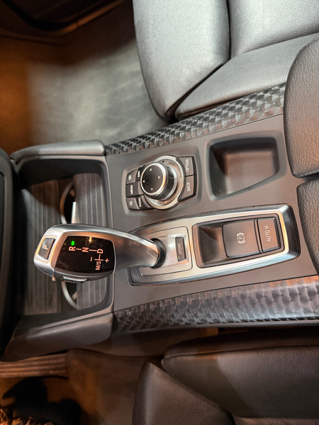BMW X6 xDrive 50 i — photo 15