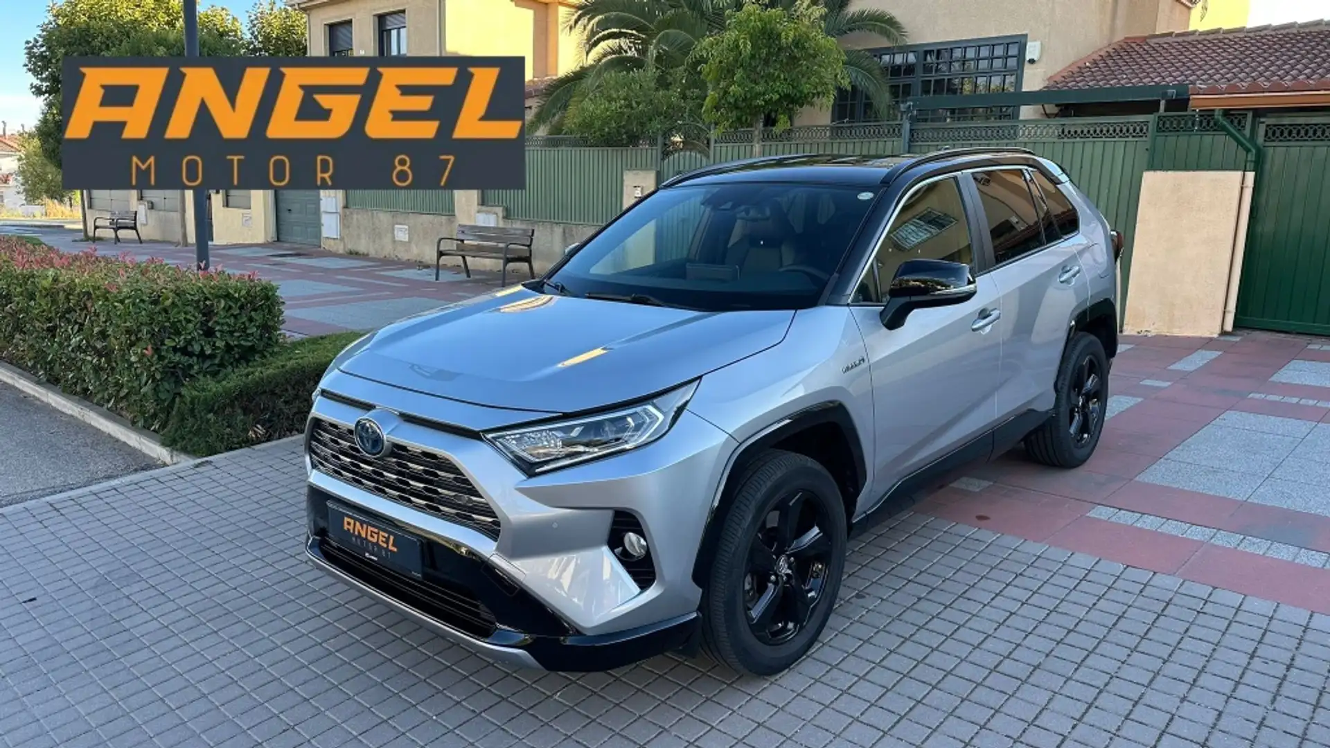 Toyota RAV 4 2.5 hybrid 2WD Feel! Argent - 1