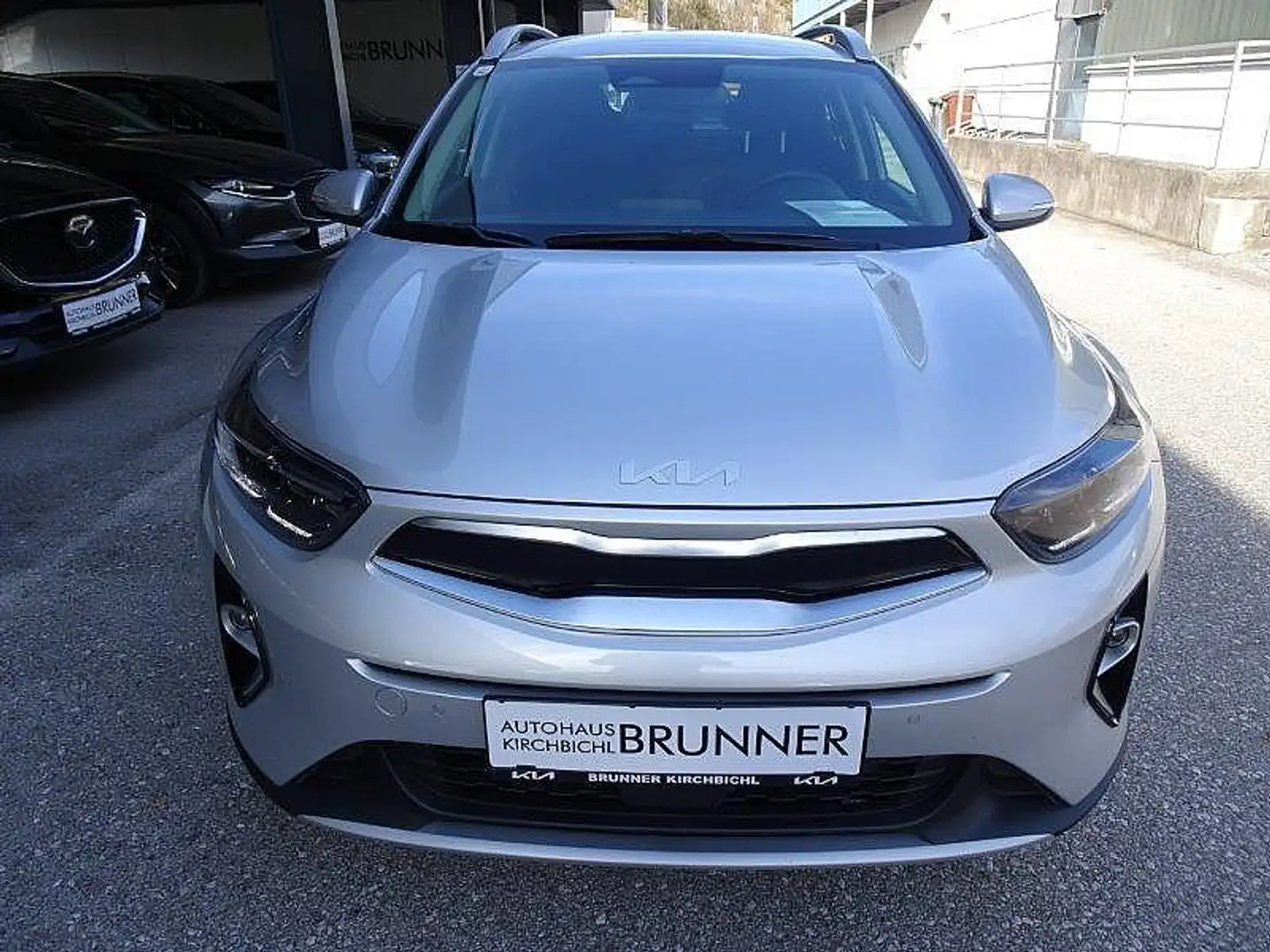 Kia Stonic 1,0 TGDI GPF ISG Gold Silber - 2