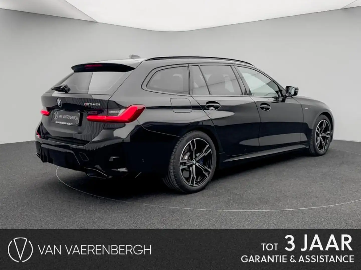 BMW 340 M340i xDrive Touring PANO|ACC|TREKH|184gCO2 Černá - 2