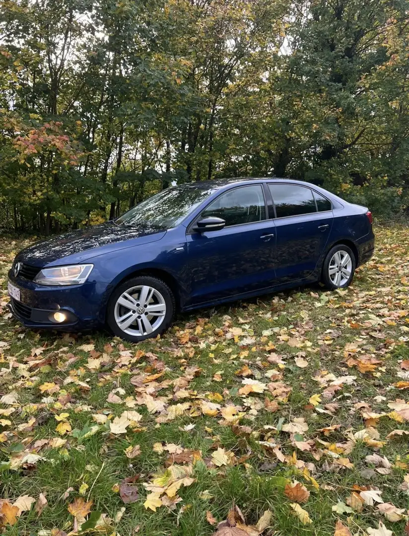 Volkswagen Jetta 1.6 TDI Highline - 2