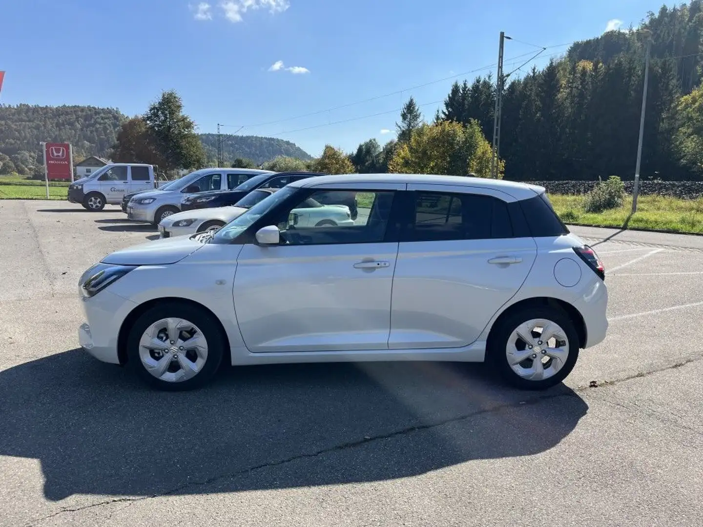 Suzuki Swift 1.2 Dualjet Hybrid MT Comfort Blanc - 2