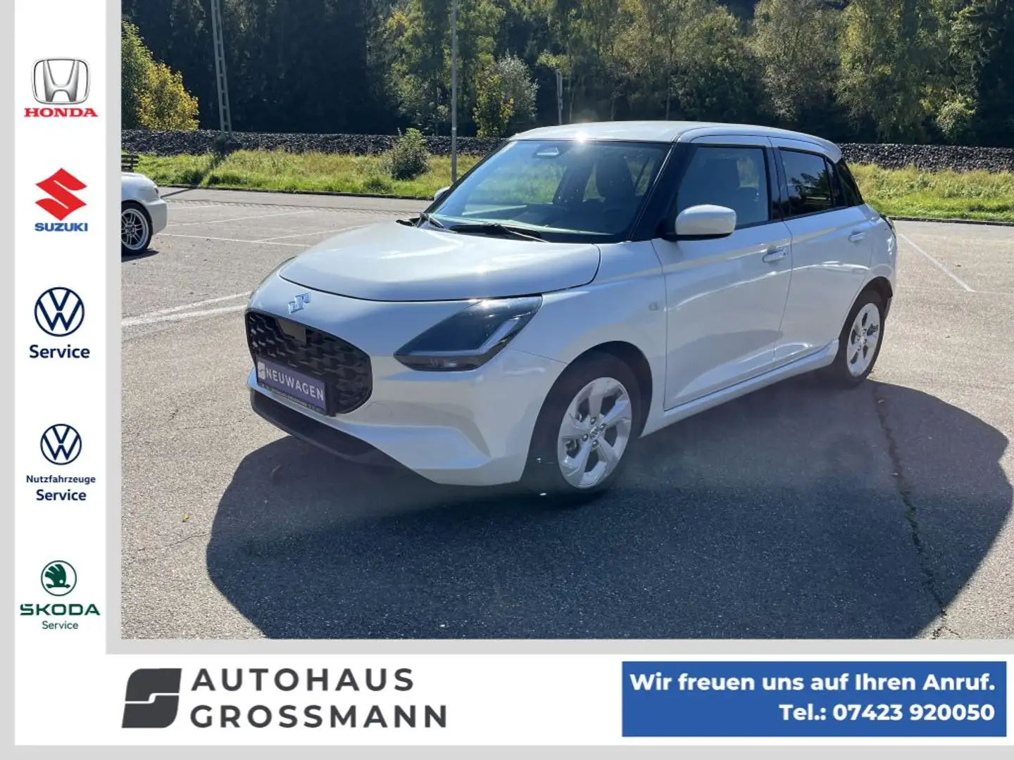 Suzuki Swift 1.2 Dualjet Hybrid MT Comfort Blanc - 1